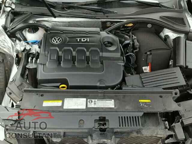 VOLKSWAGEN PASSAT 2015 - 1VWBV7A30FC055743
