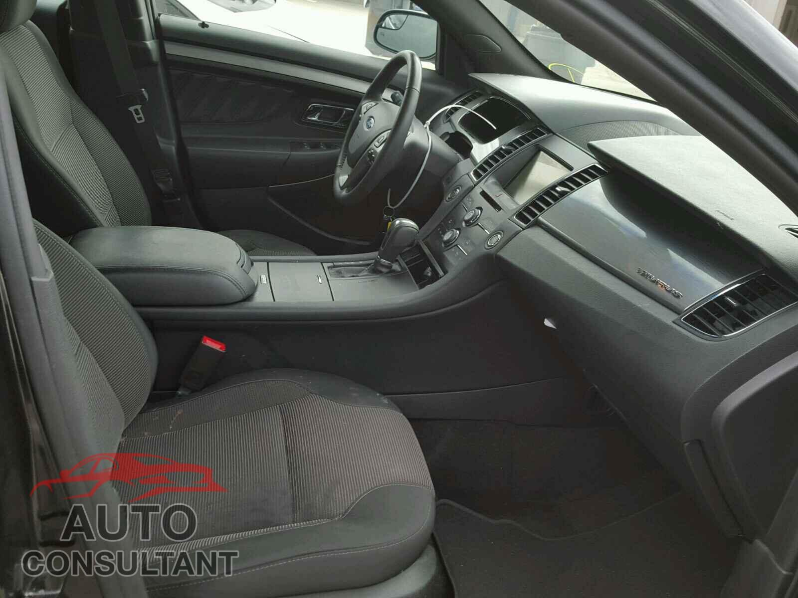 FORD TAURUS 2015 - 1FAHP2E83FG133933
