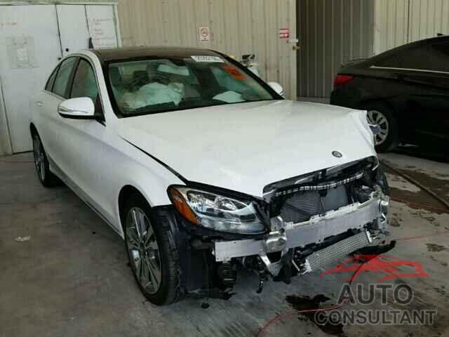 MERCEDES-BENZ C300 2015 - 55SWF4JB1FU052925