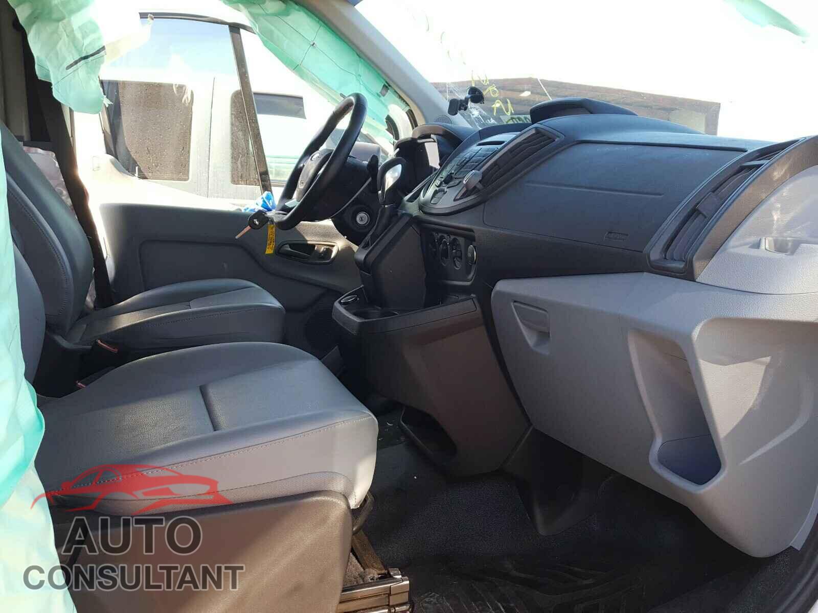 FORD TRANSIT CO 2017 - 1FTYR2YM1HKA28773