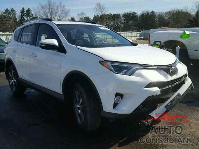 TOYOTA RAV4 2017 - JTMRFREV9HD199309