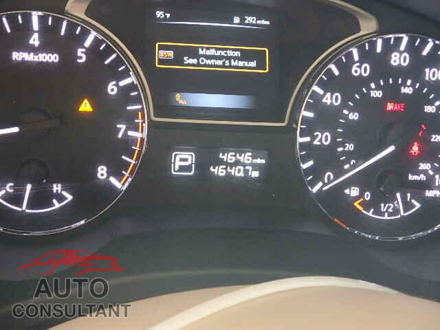 NISSAN PATHFINDER 2015 - 5N1AR2MN2FC640645