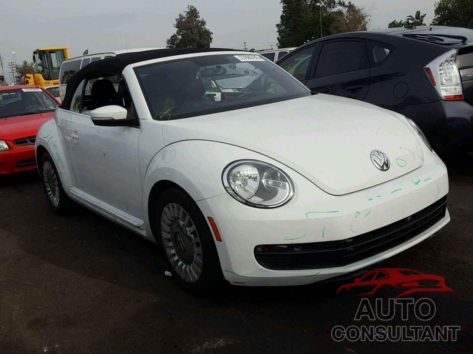 VOLKSWAGEN BEETLE 2015 - 3VW517AT4FM806818