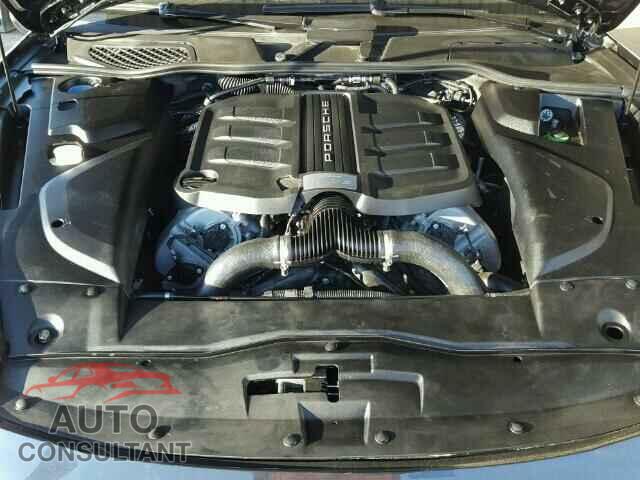 PORSCHE CAYENNE 2017 - WP1AB2A23HLA50314