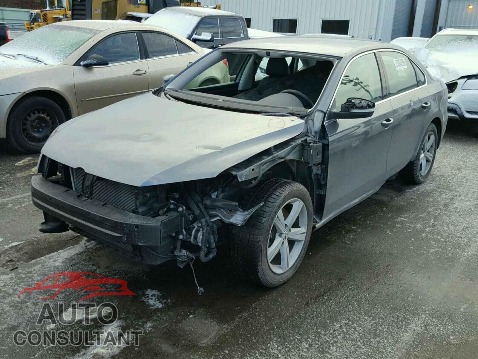 VOLKSWAGEN PASSAT 2015 - 1VWAT7A39FC123409