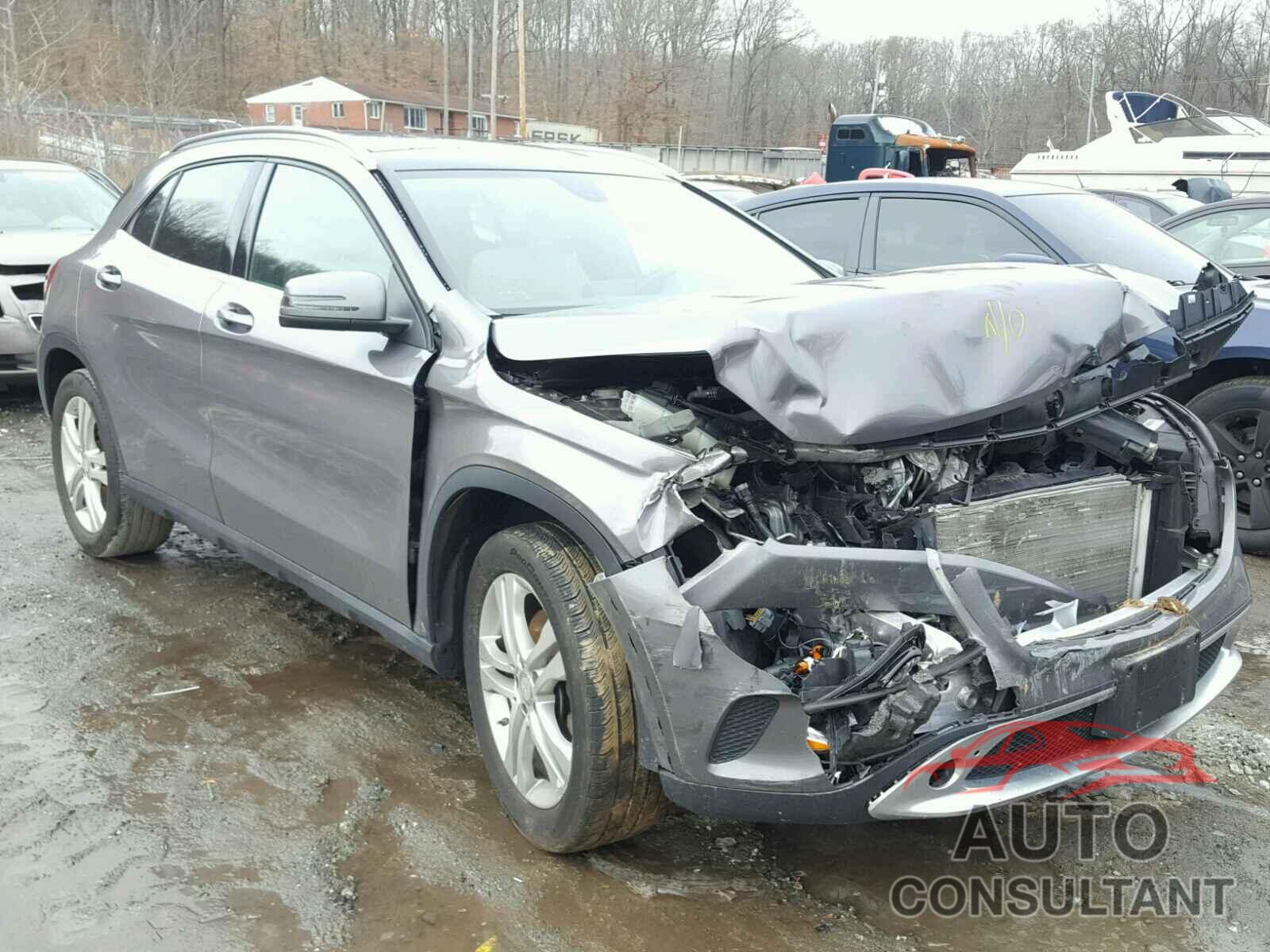 MERCEDES-BENZ GLA250 2015 - WDCTG4GB1FJ067498