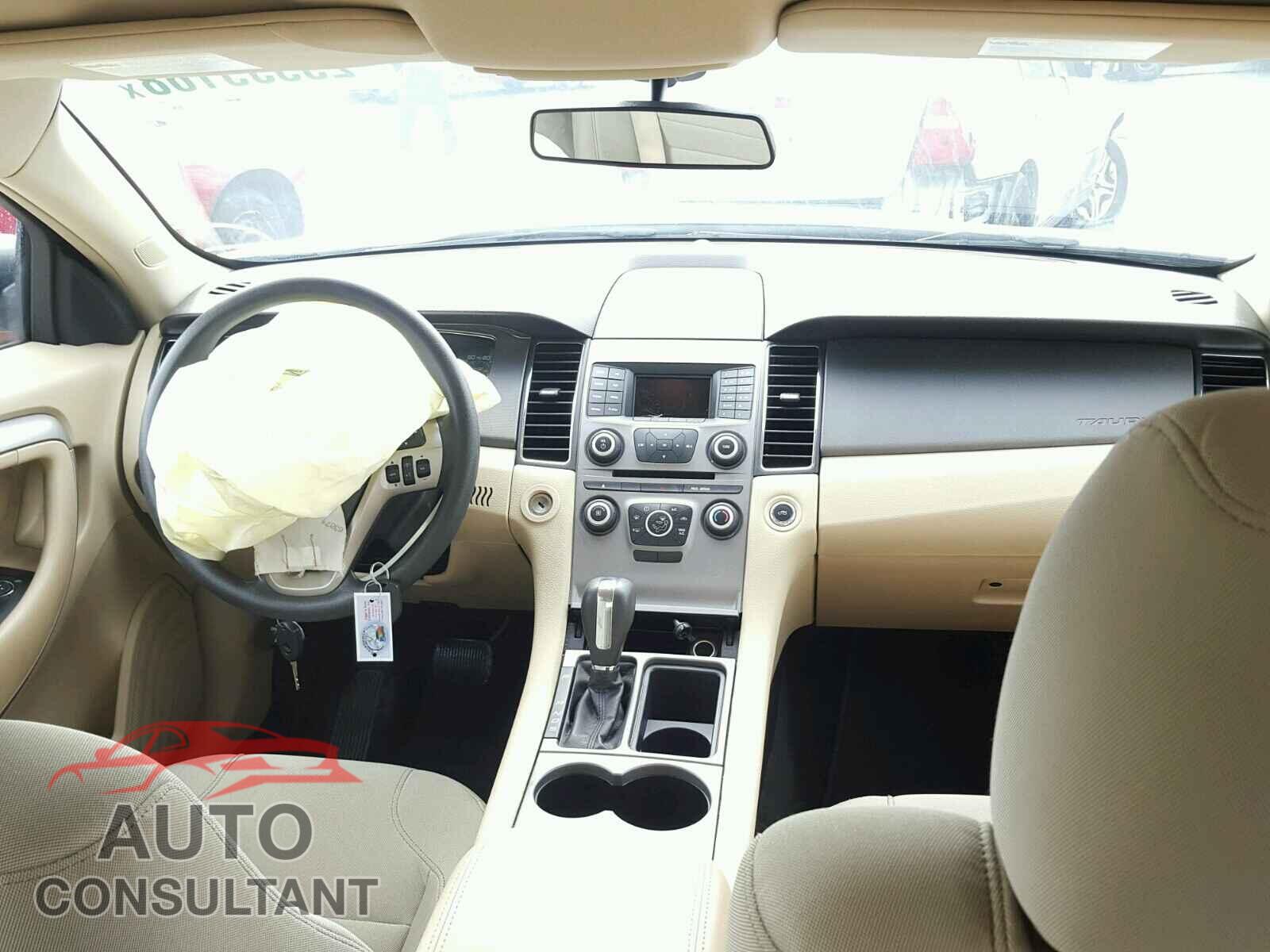 FORD TAURUS 2015 - 1FAHP2D87FG132074