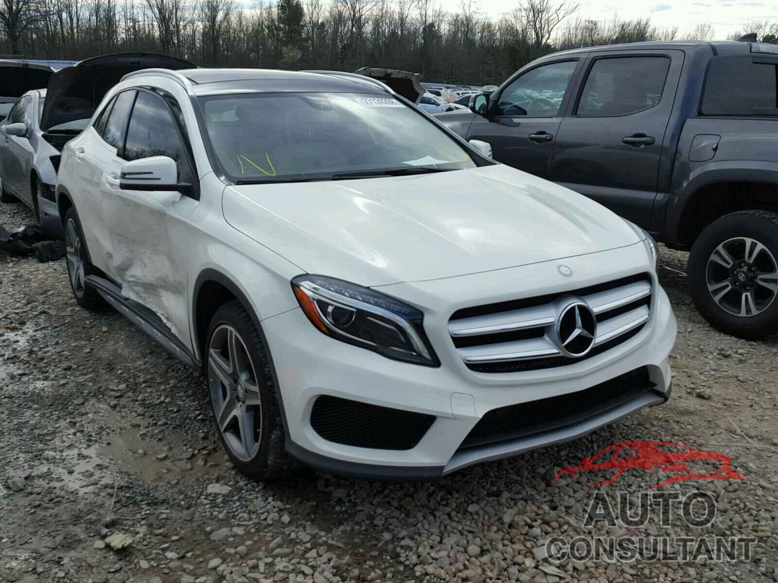 MERCEDES-BENZ GLA250 2015 - WDCTG4GB7FJ072060