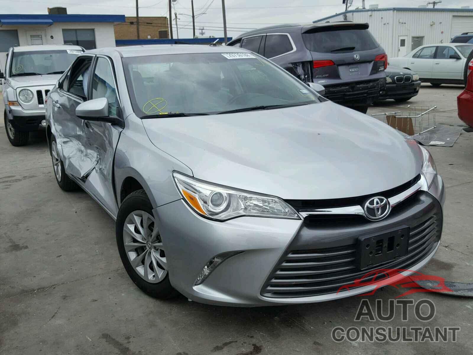 TOYOTA CAMRY 2016 - 4T4BF1FK3GR570374