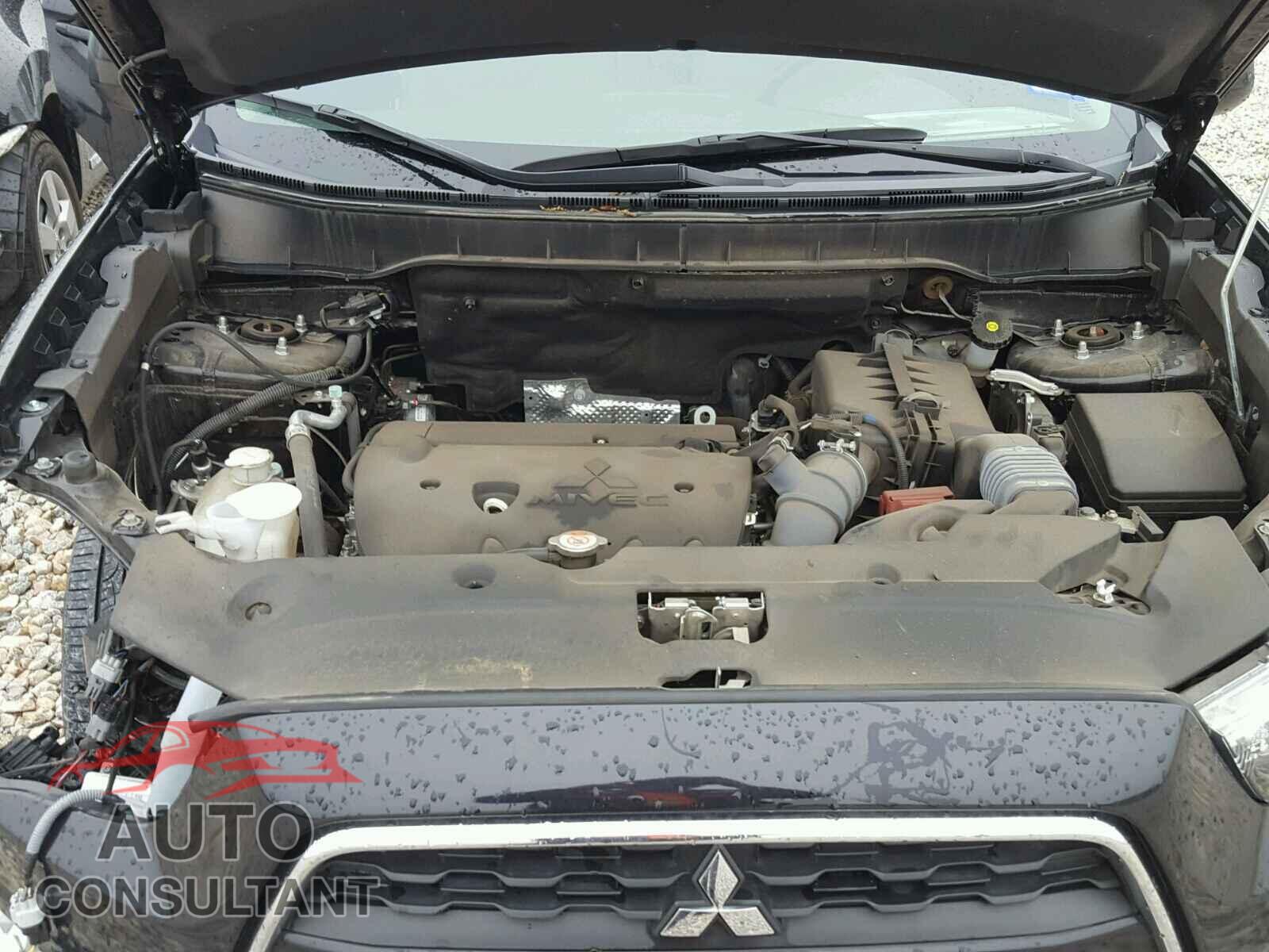 MITSUBISHI OUTLANDER 2015 - 4A4AP4AU7FE043585