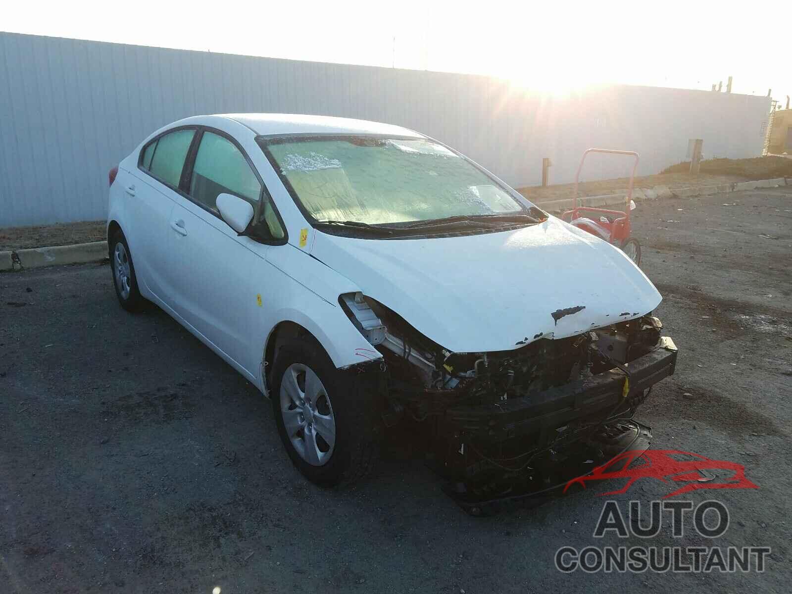 KIA FORTE 2018 - 3KPFL4A70JE247404