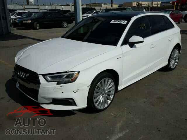 AUDI A3 2017 - WAUTPBFF5HA040948