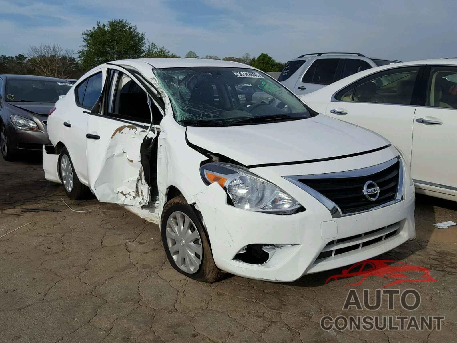 NISSAN VERSA 2017 - 3N1CN7AP3HL894130