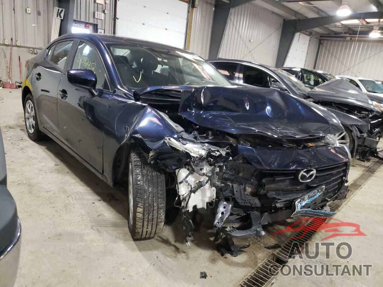 MAZDA 3 2018 - 3MZBN1U76JM215580