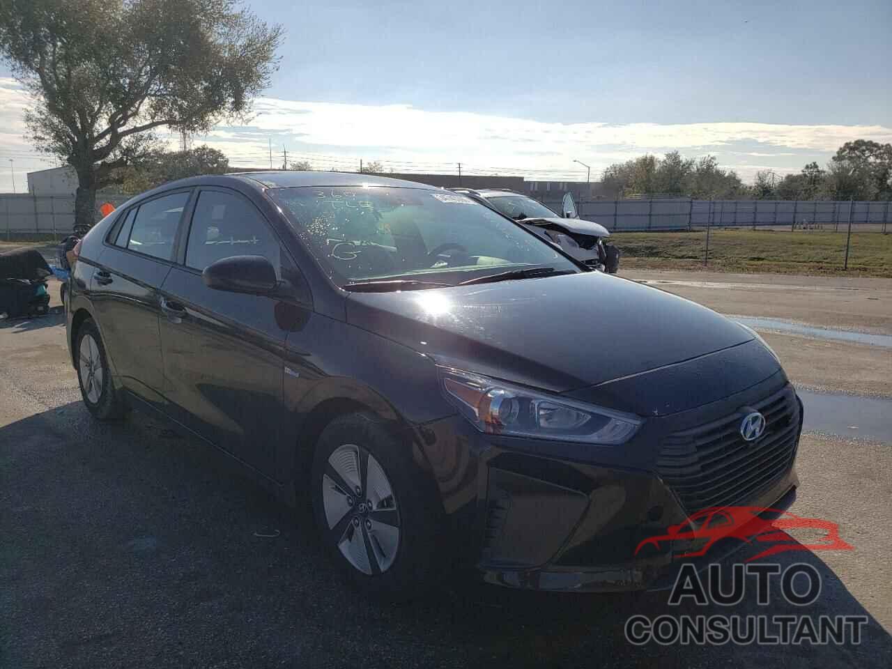 HYUNDAI IONIQ 2018 - KMHC65LC7JU072530