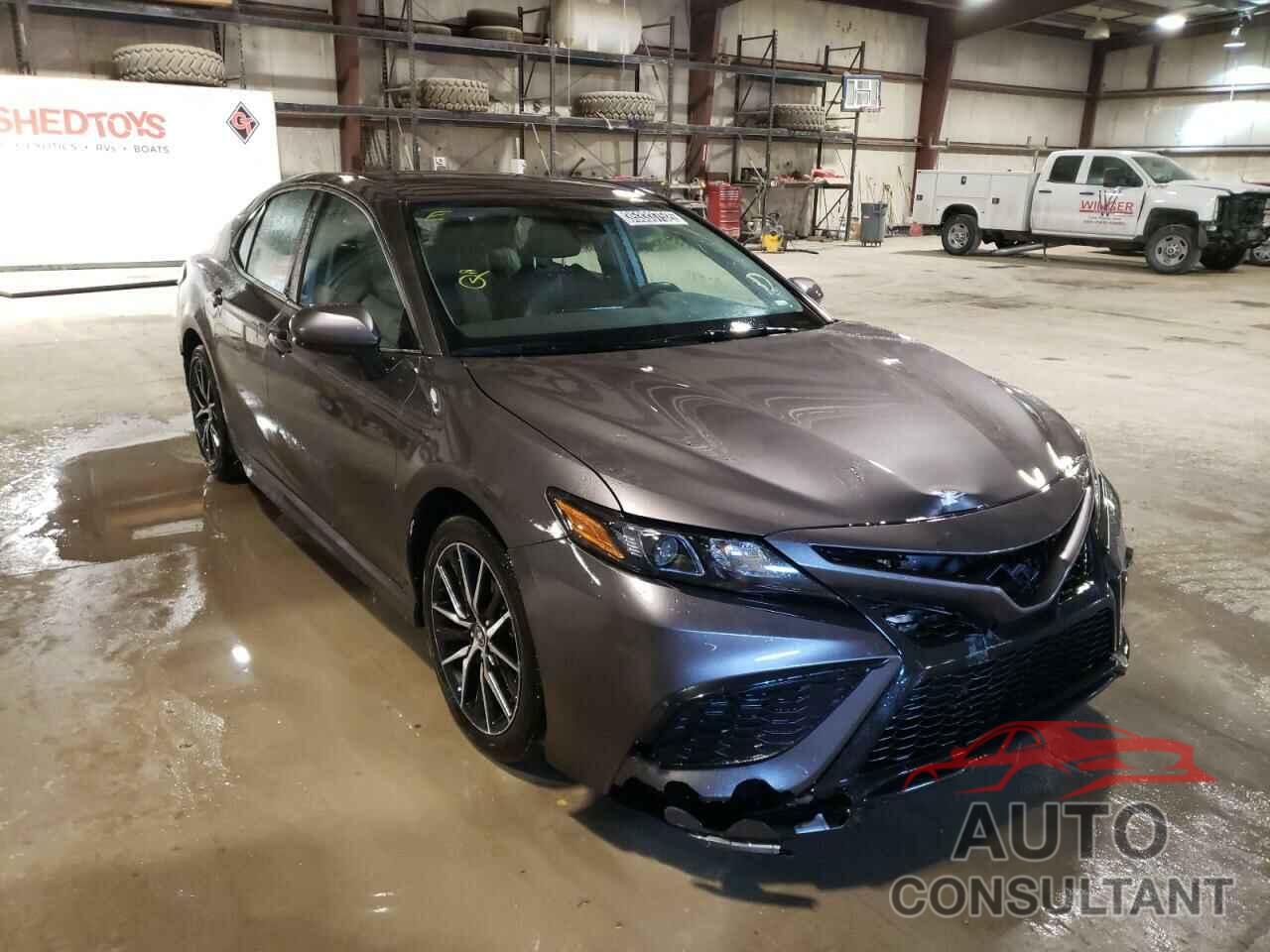 TOYOTA CAMRY 2021 - 4T1G11AK0MU606622