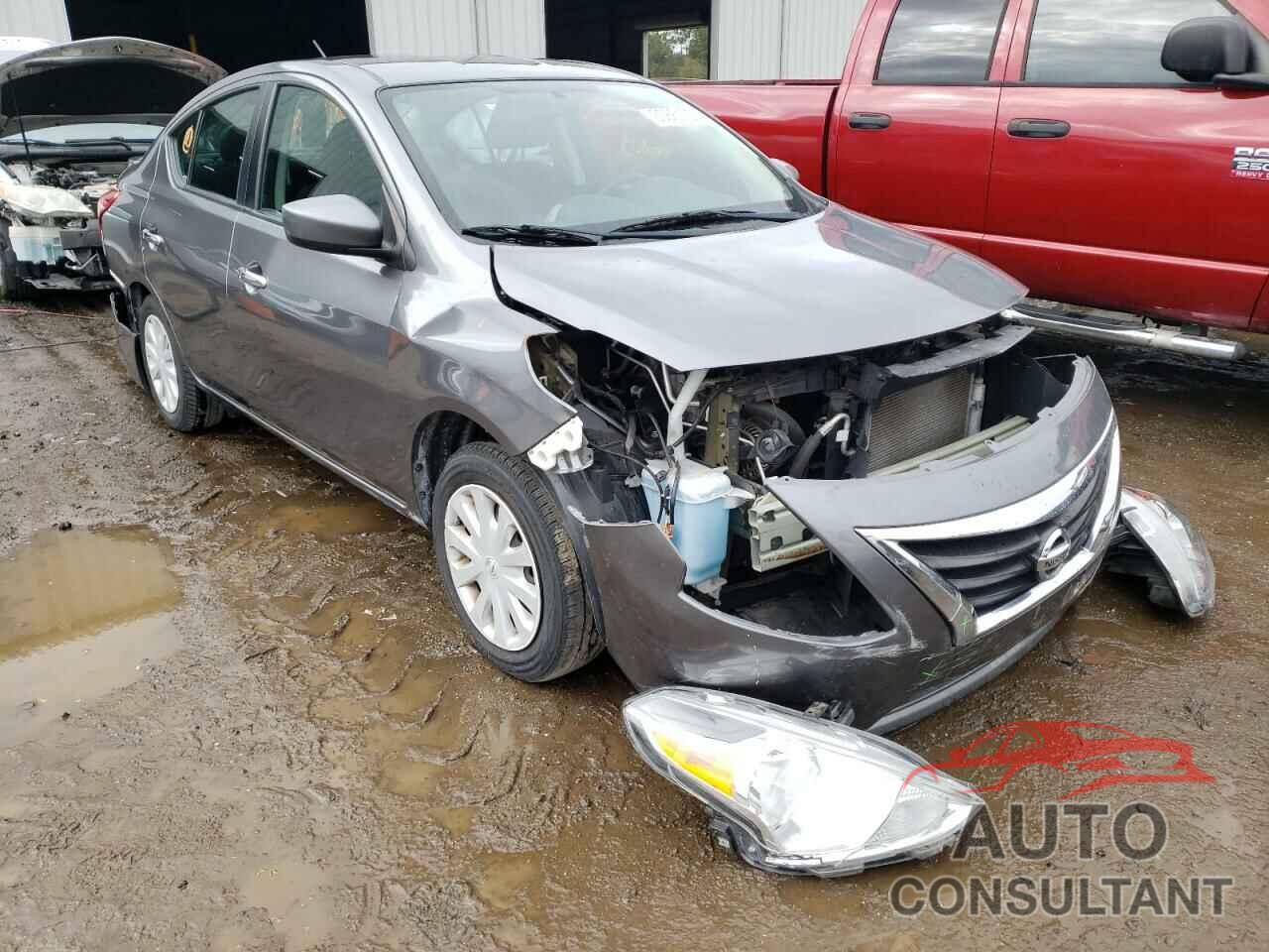 NISSAN VERSA 2019 - 3N1CN7AP0KL825645