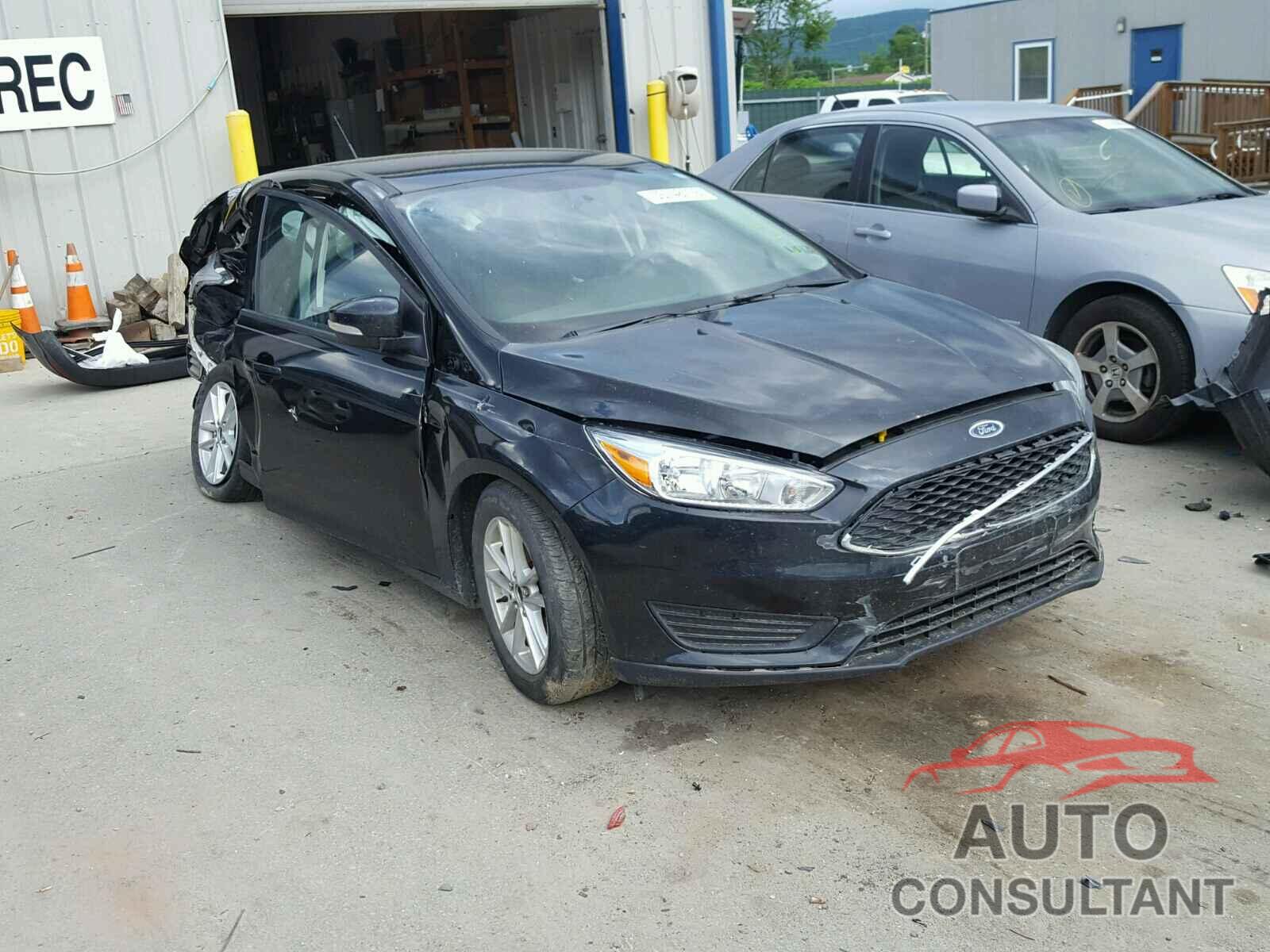 FORD FOCUS 2015 - 1FADP3K23FL272987