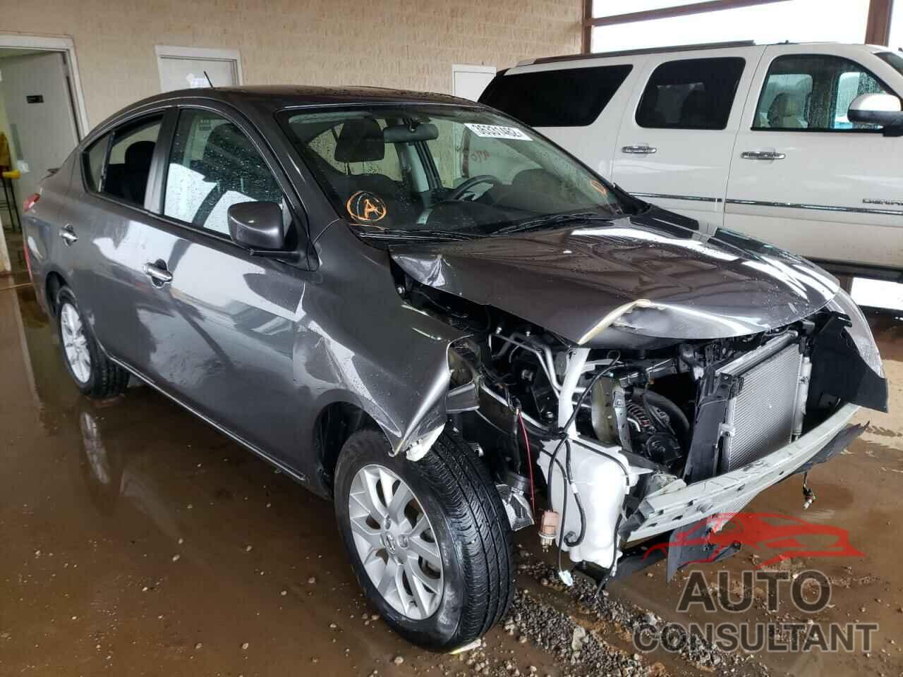 NISSAN VERSA 2018 - 3N1CN7AP5JL870739
