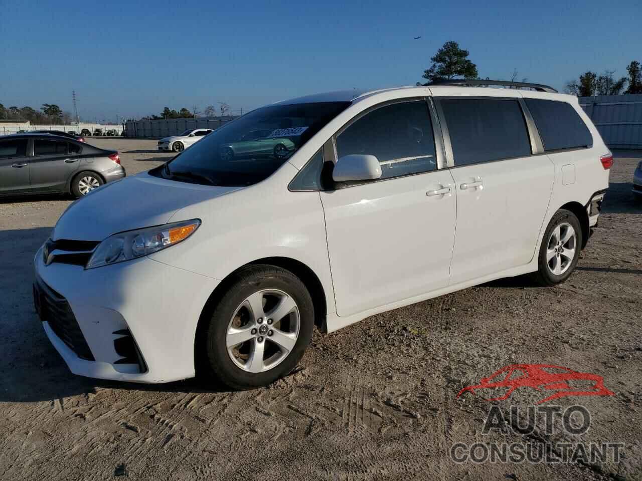 TOYOTA SIENNA 2018 - 5TDKZ3DC0JS905888