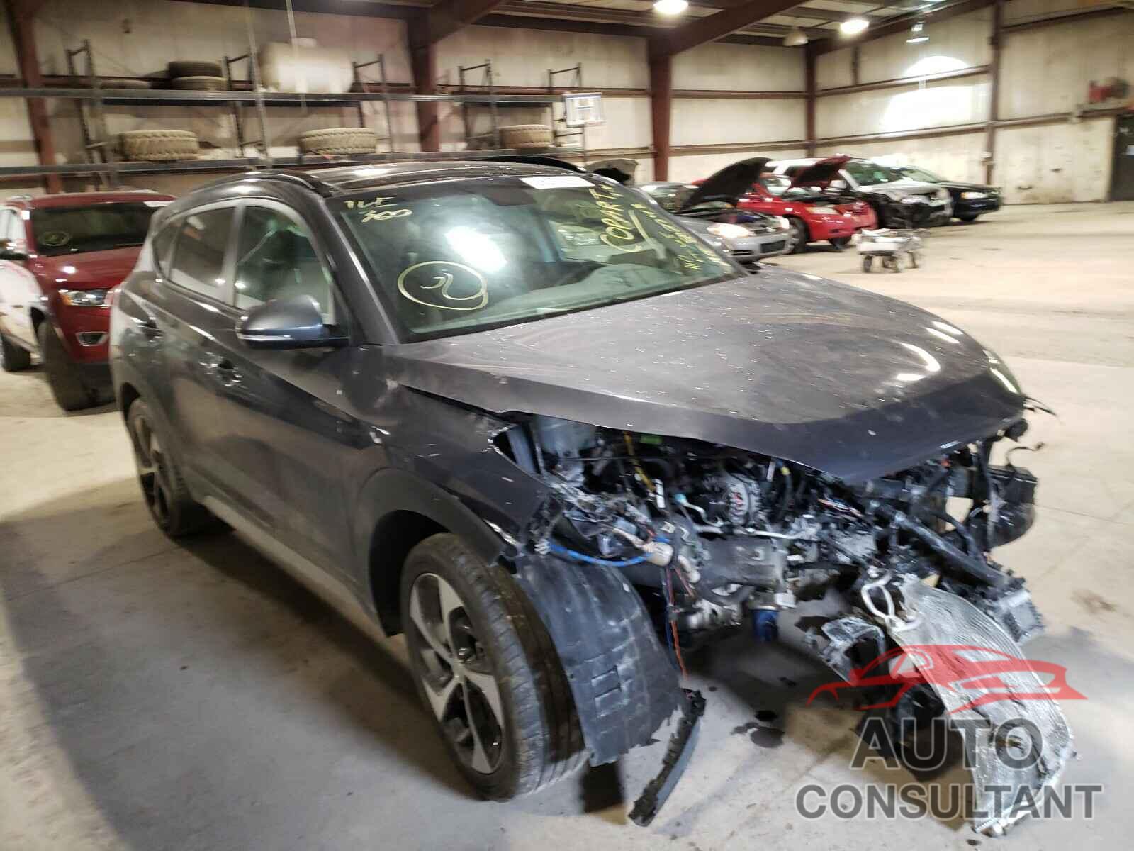HYUNDAI TUCSON 2018 - KM8J33A28JU802248