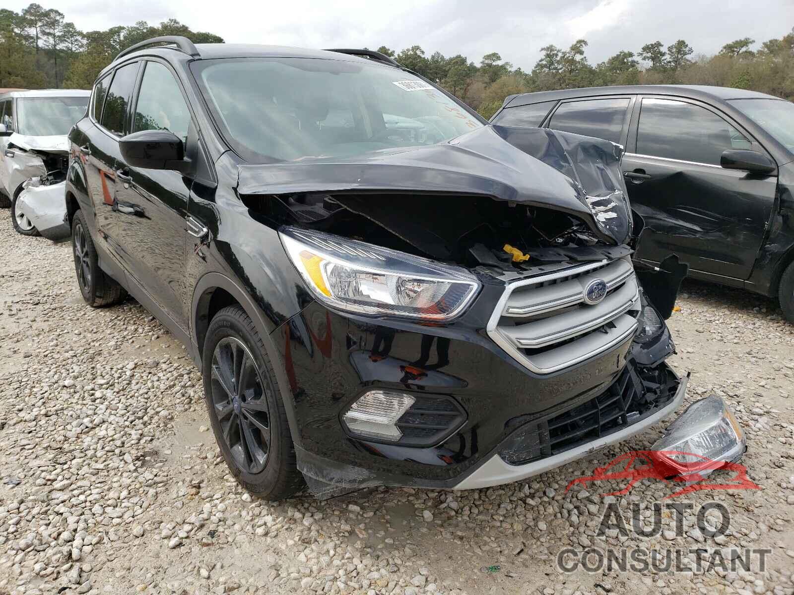 FORD ESCAPE 2018 - 1FMCU0GD6JUC57468