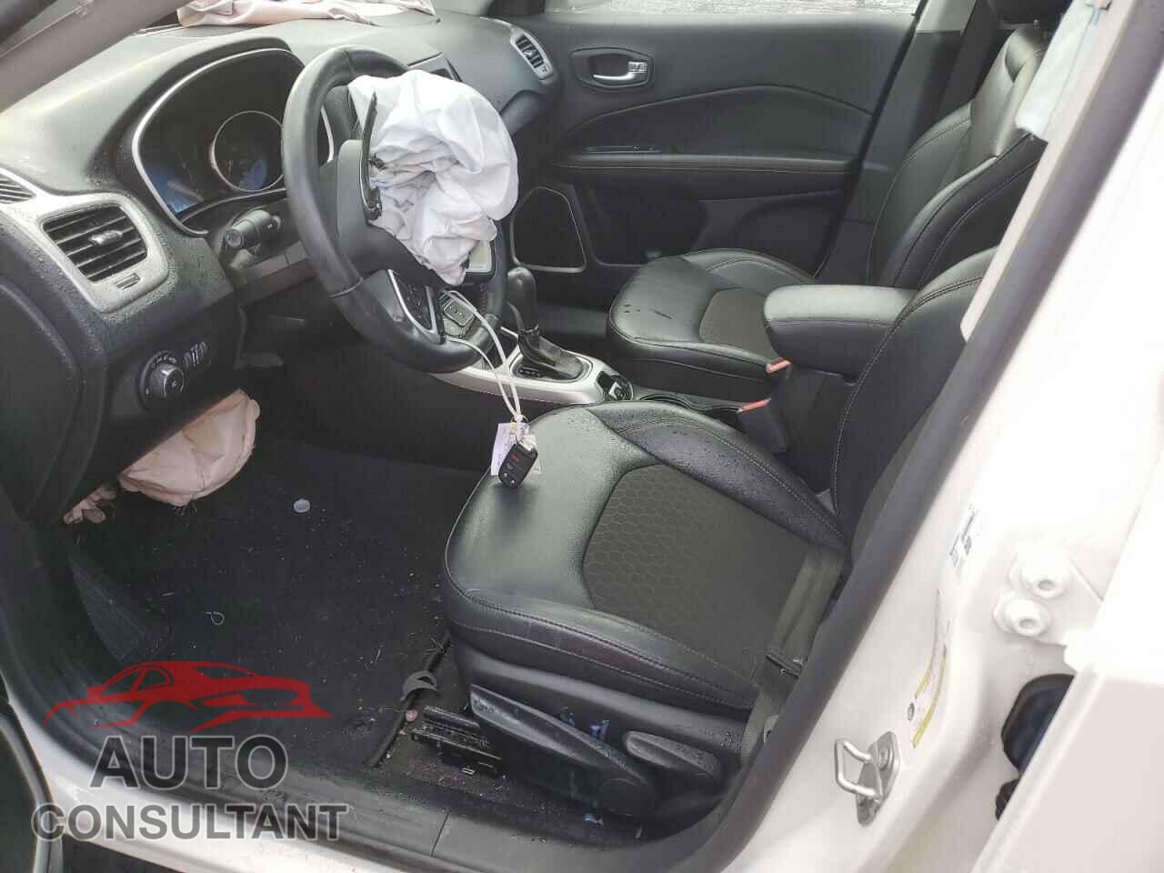 JEEP COMPASS 2020 - 3C4NJDBB2LT234592