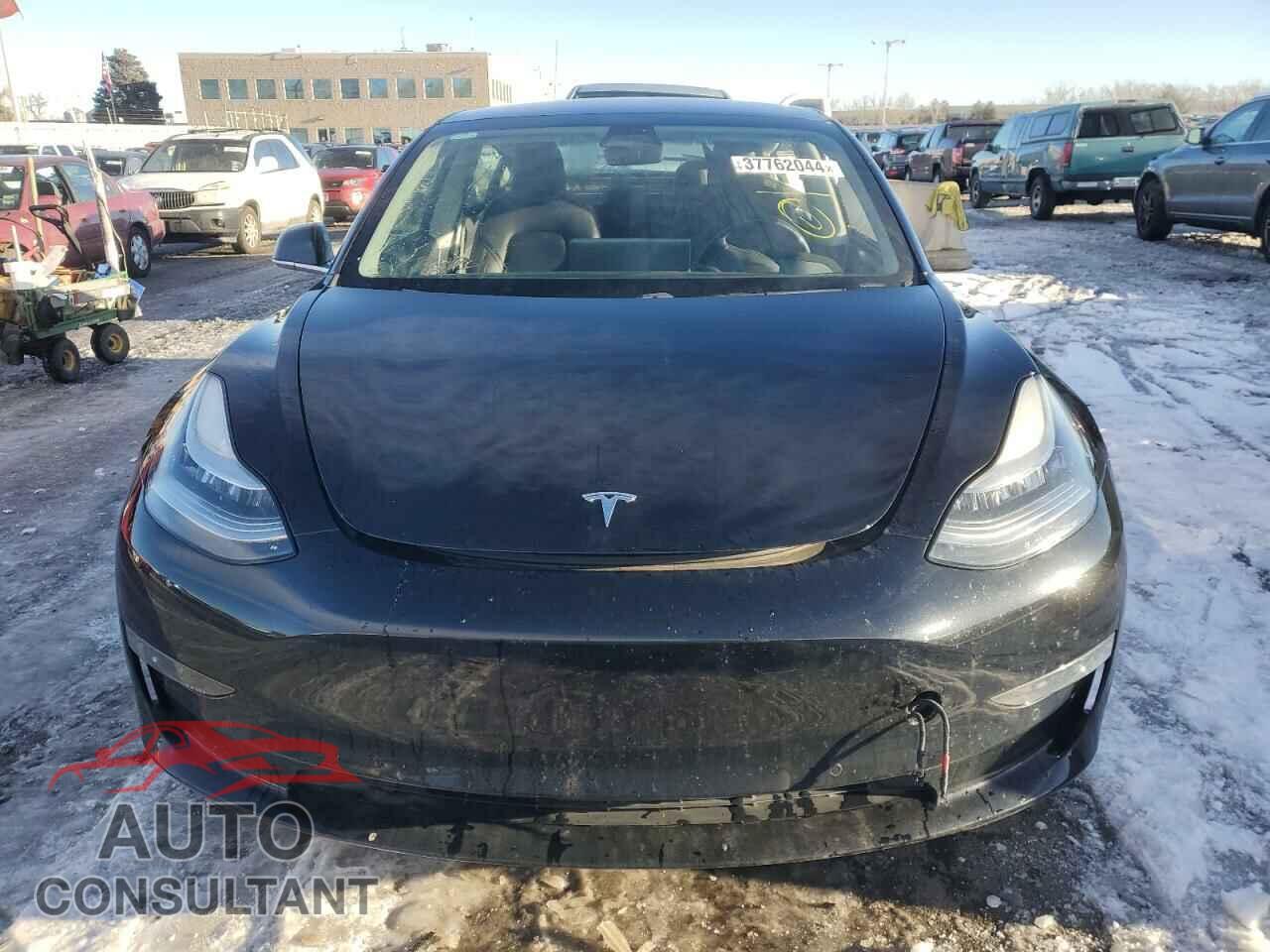 TESLA MODEL 3 2018 - 5YJ3E1EB7JF186816