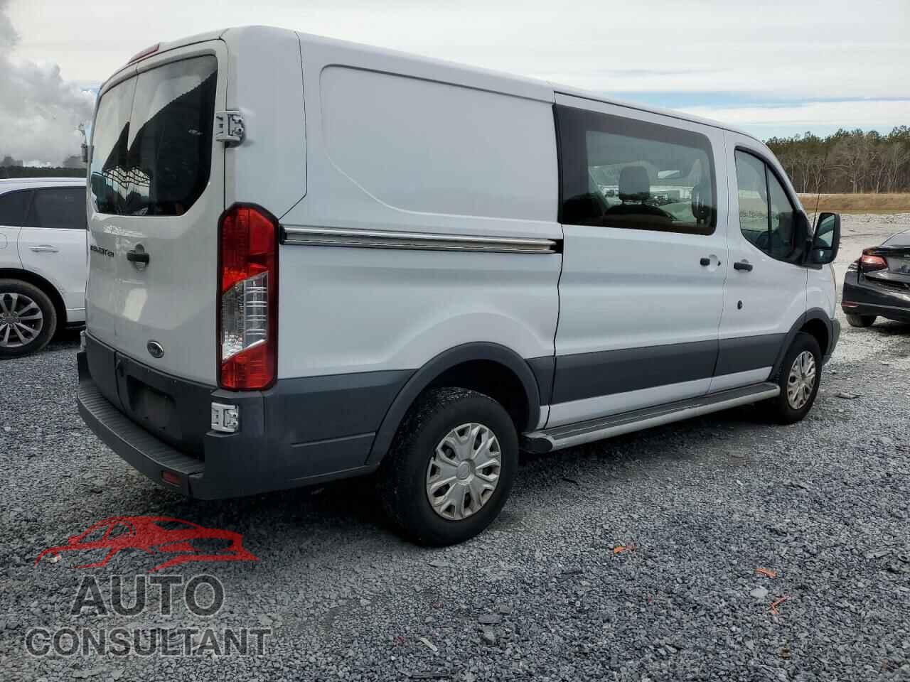 FORD TRANSIT 2018 - 1FTYR1YM9JKA98568