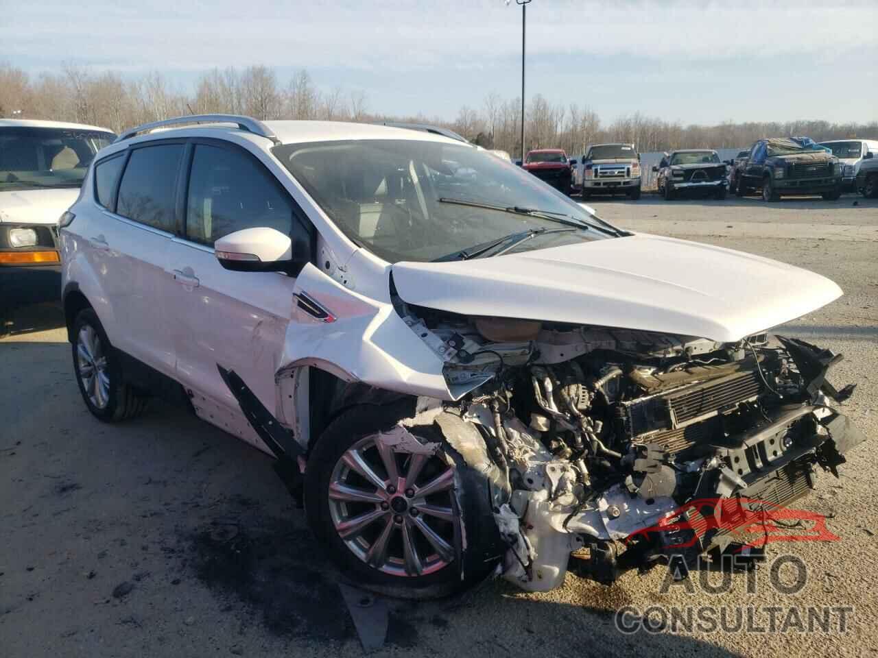 FORD ESCAPE 2017 - 1FMCU0JD8HUA11296