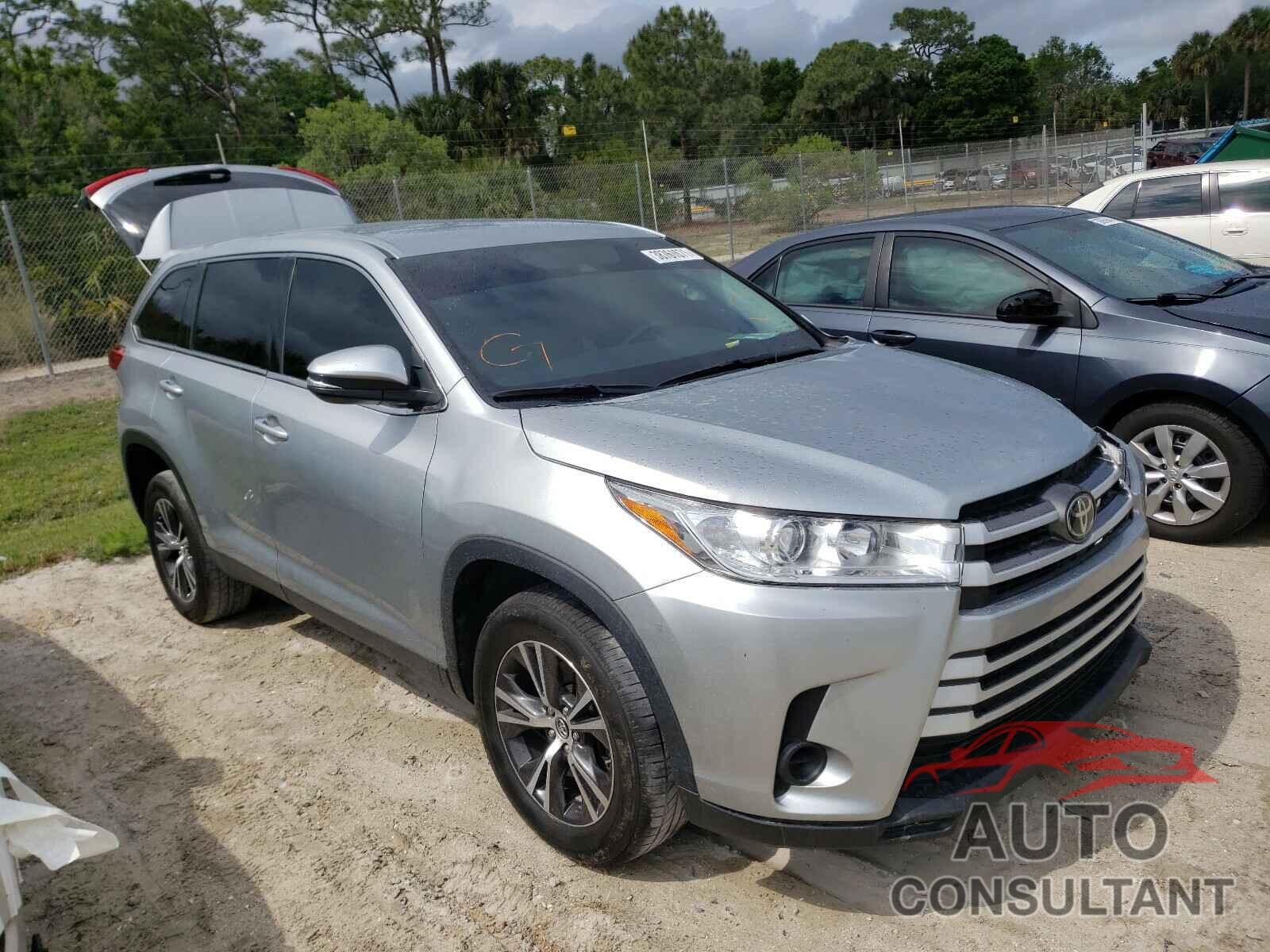TOYOTA HIGHLANDER 2019 - 5TDZZRFH3KS342895
