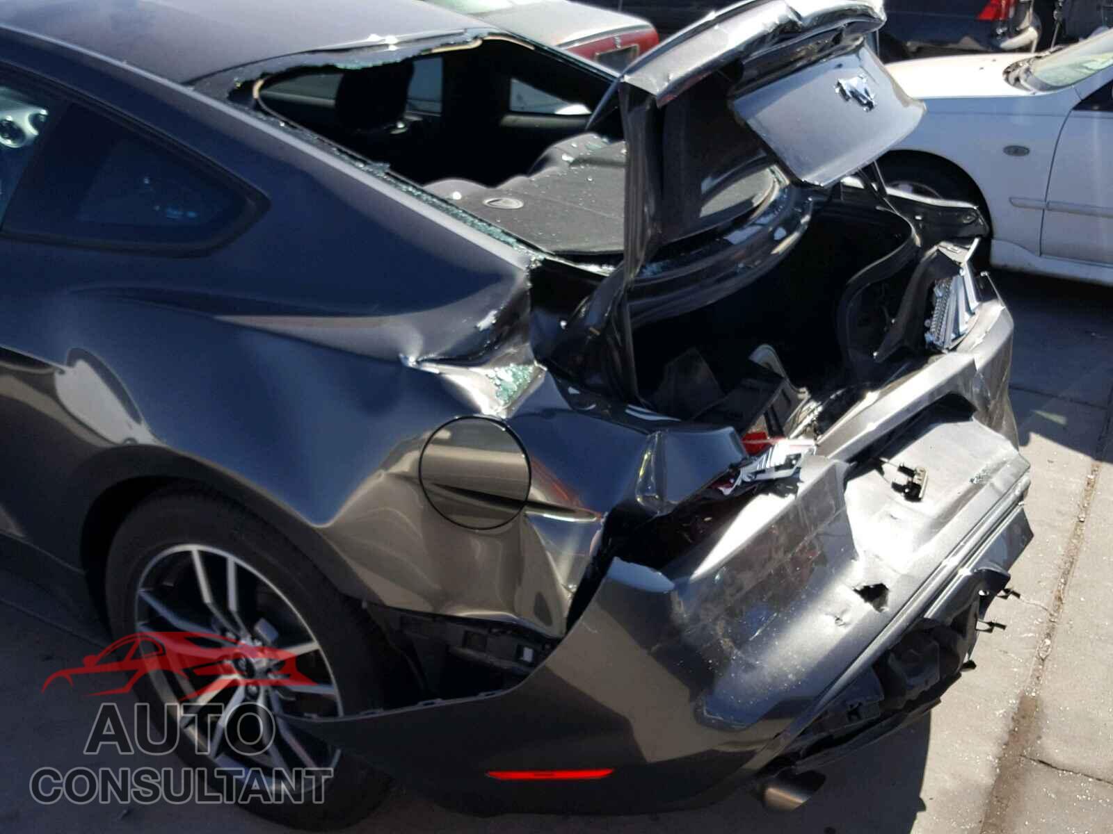 FORD MUSTANG 2017 - 1FA6P8TH4H5220185