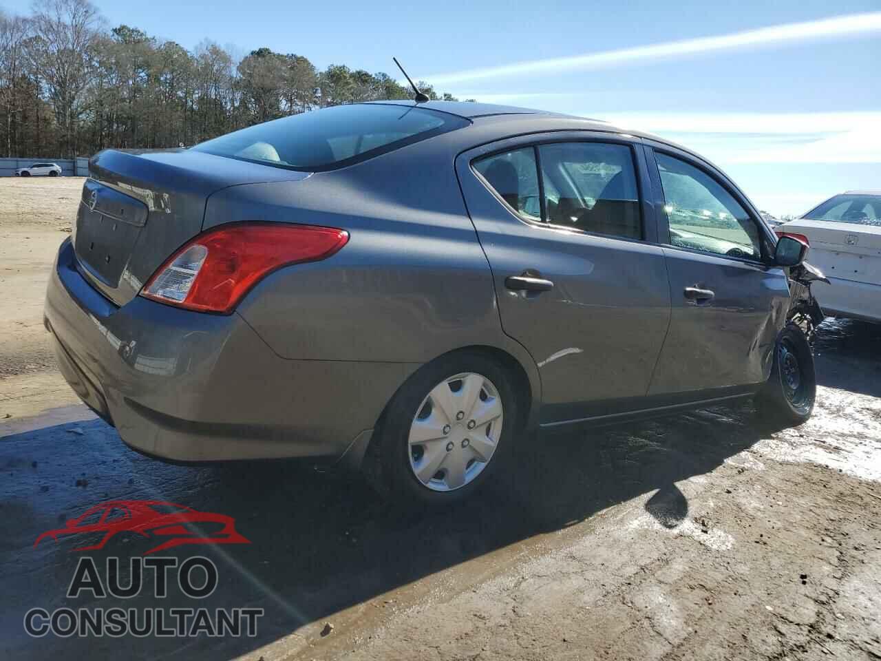 NISSAN VERSA 2017 - 3N1CN7AP3HL894063