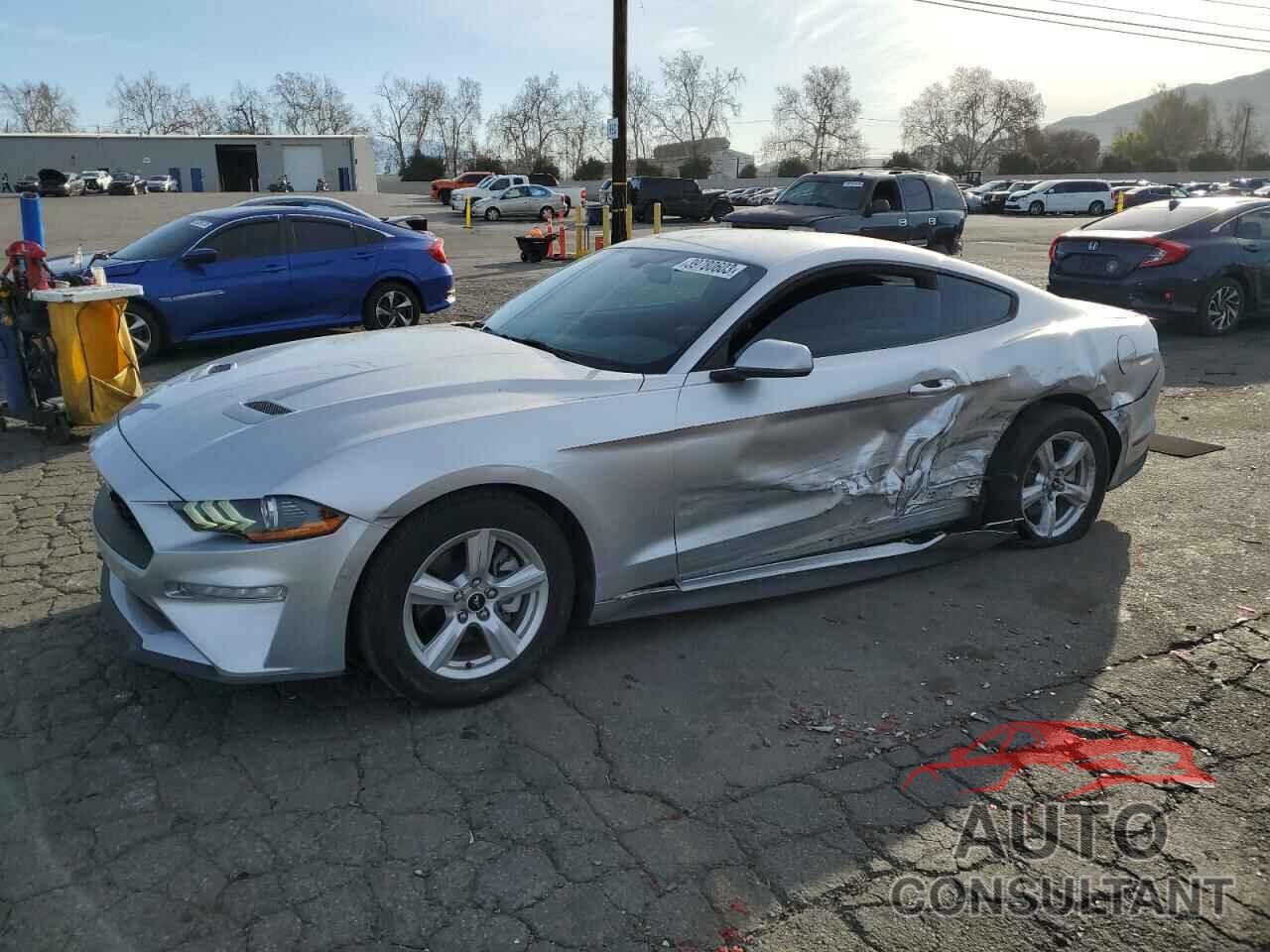 FORD MUSTANG 2018 - 1FA6P8TH9J5105250