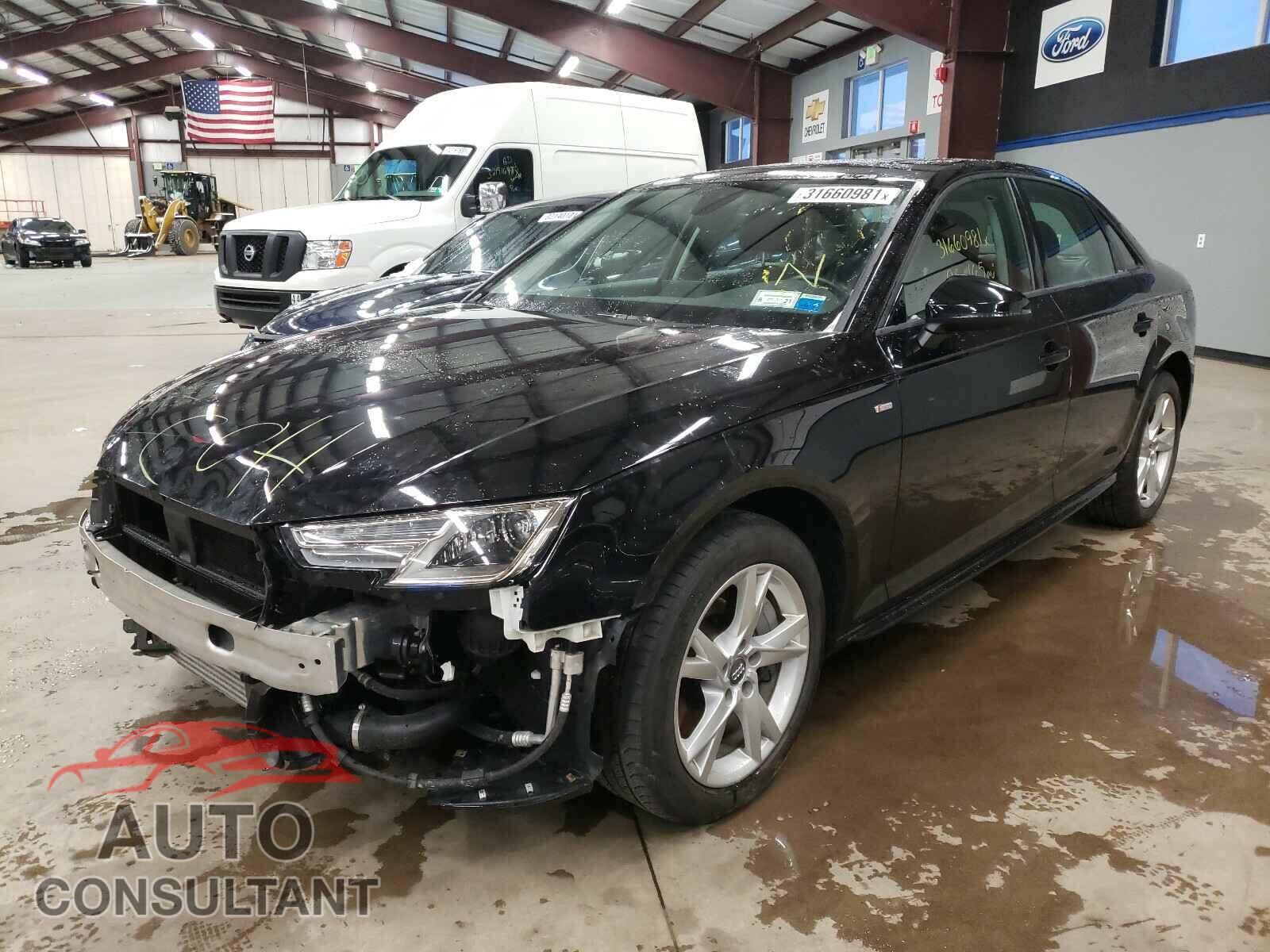 AUDI A4 2018 - WAUDNAF43JA022893