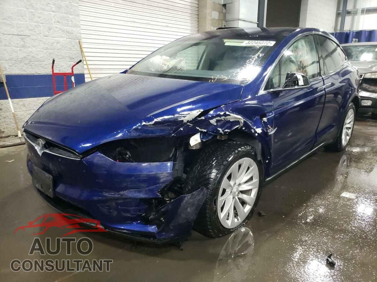 TESLA MODEL X 2017 - 5YJXCAE20HF077244
