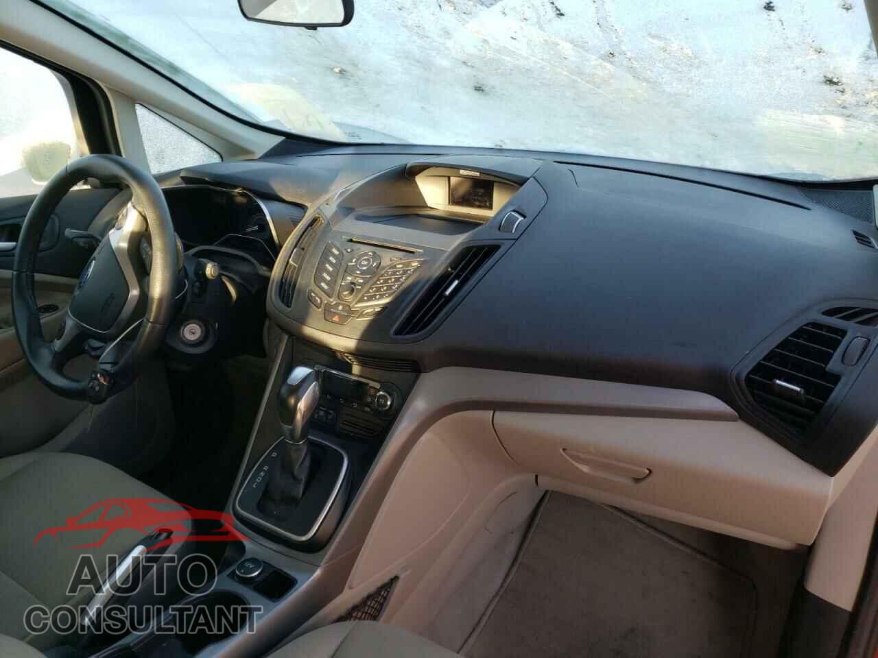 FORD CMAX 2016 - 1N6AA1EFXMN524895