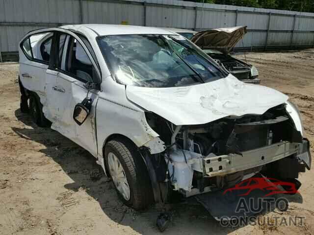 NISSAN VERSA 2015 - 3N1CN7AP7FL818939