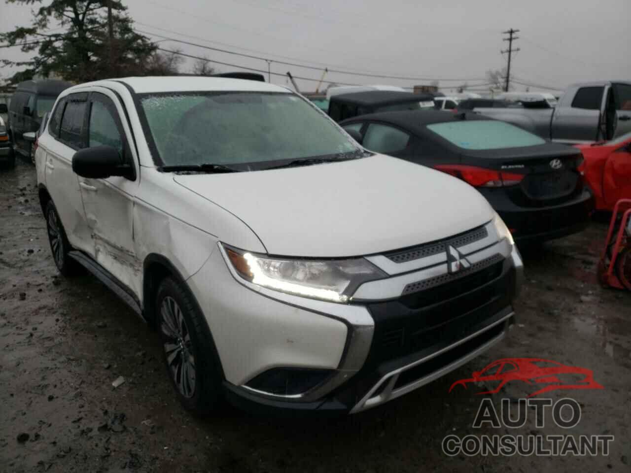 MITSUBISHI OUTLANDER 2019 - JA4AD2A30KZ008377