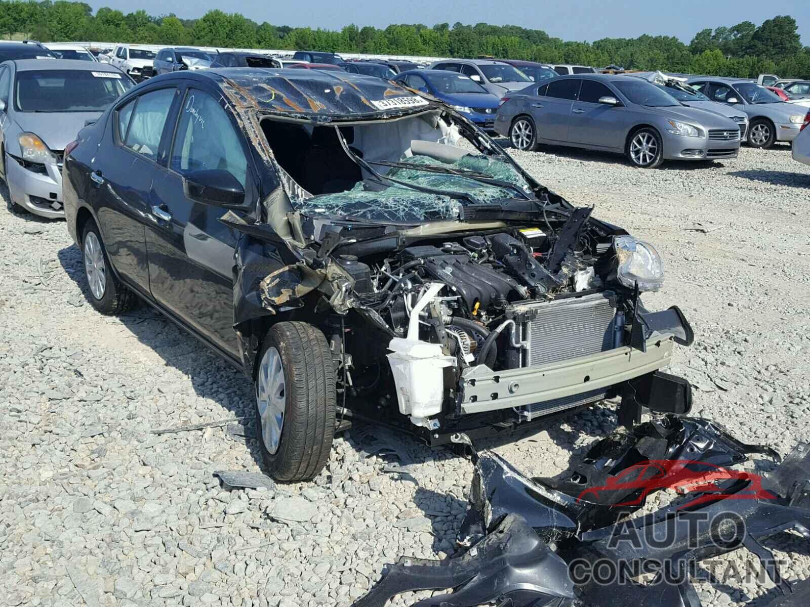 NISSAN VERSA 2018 - 3N1CN7AP2JL843076