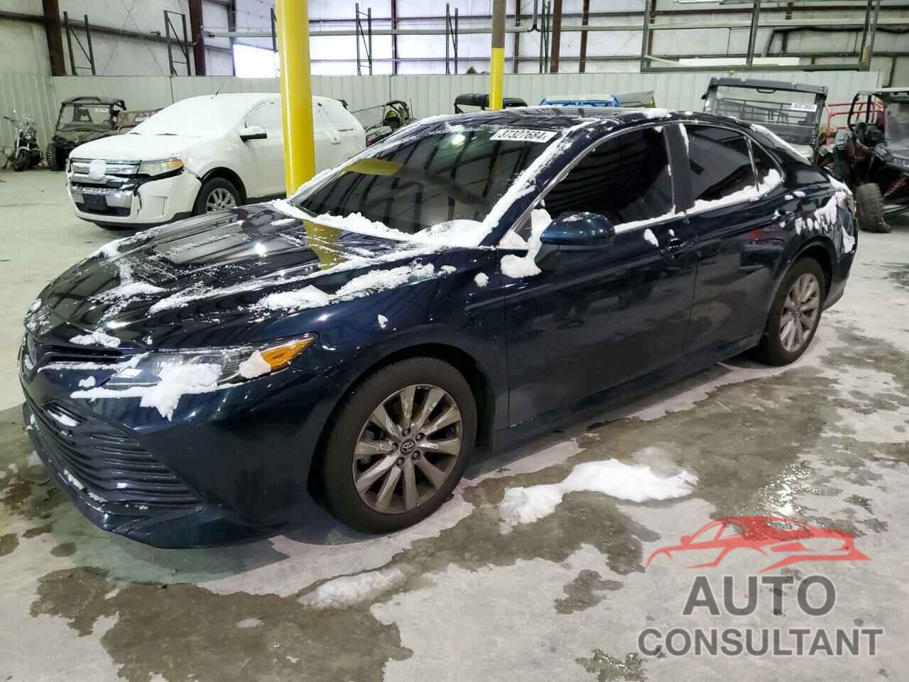 TOYOTA CAMRY 2018 - 4T1B11HK6JU592267