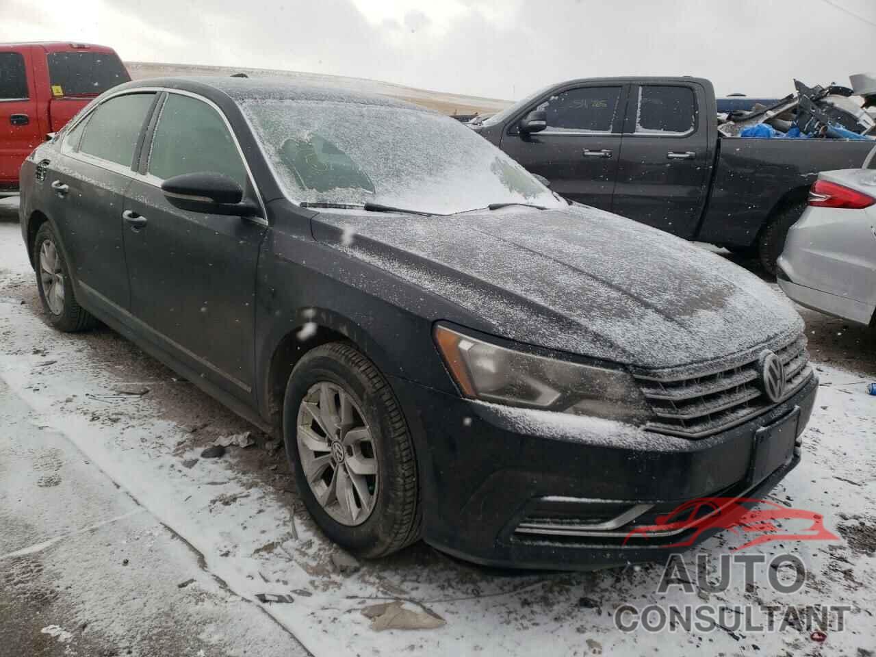 VOLKSWAGEN PASSAT 2017 - 1VWAT7A35HC023147