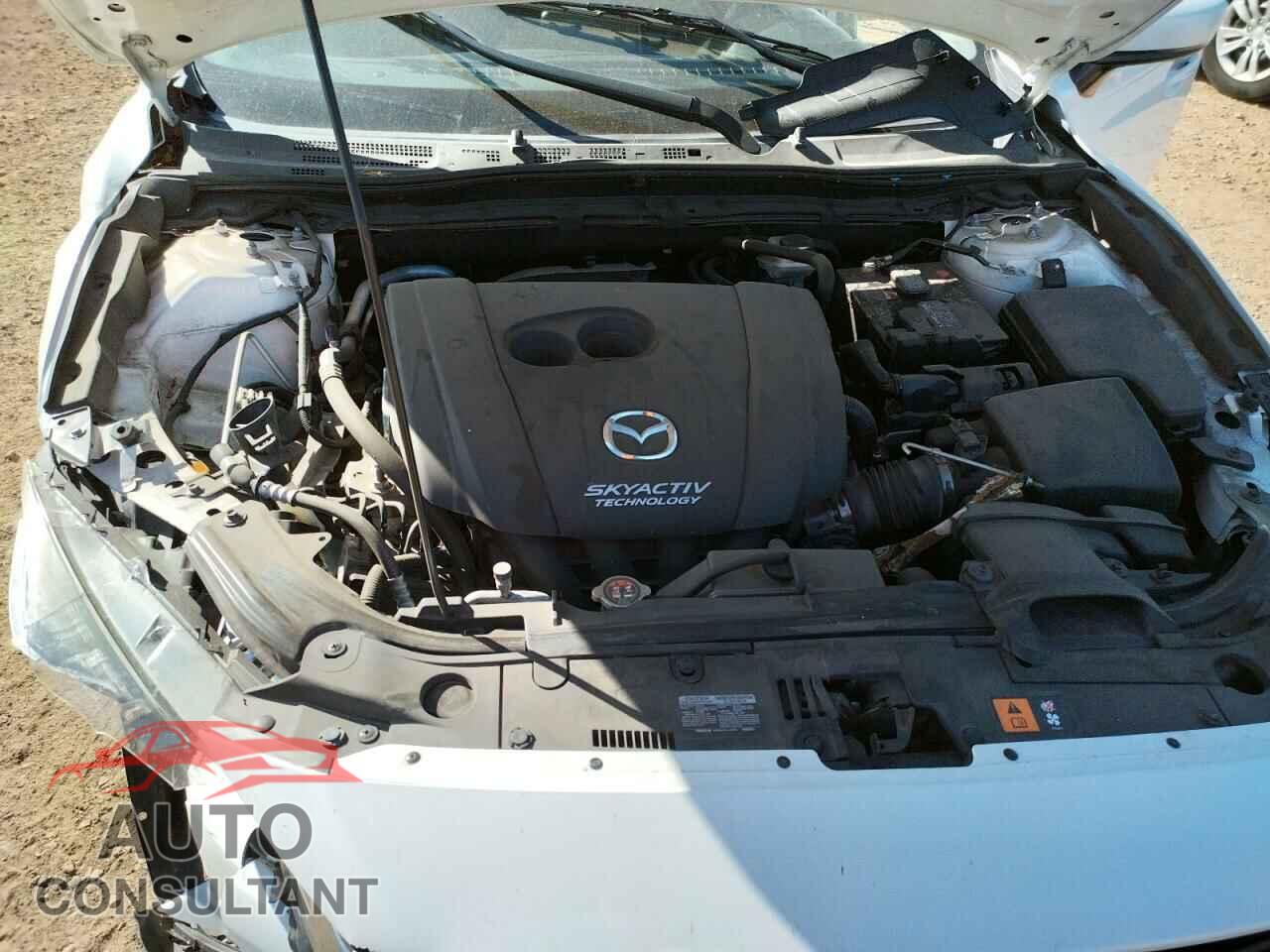 MAZDA 3 2017 - 3MZBN1U74HM120915