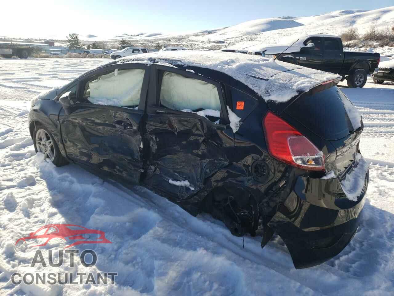 FORD FIESTA 2018 - 3FADP4EJ4JM106607
