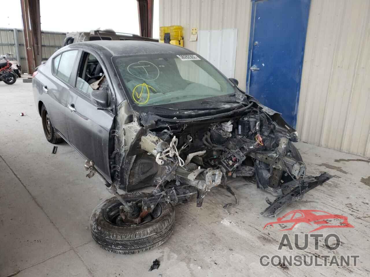 NISSAN VERSA 2018 - 3N1CN7AP9JL841793