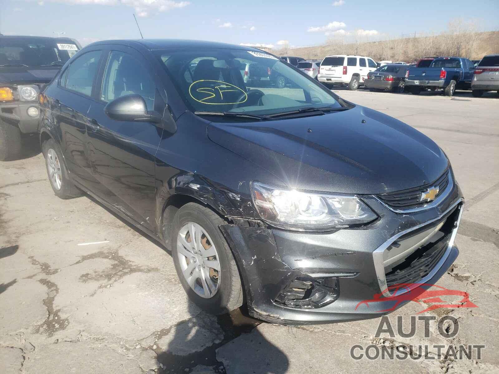 CHEVROLET SONIC 2017 - 1G1JB5SH7H4162784