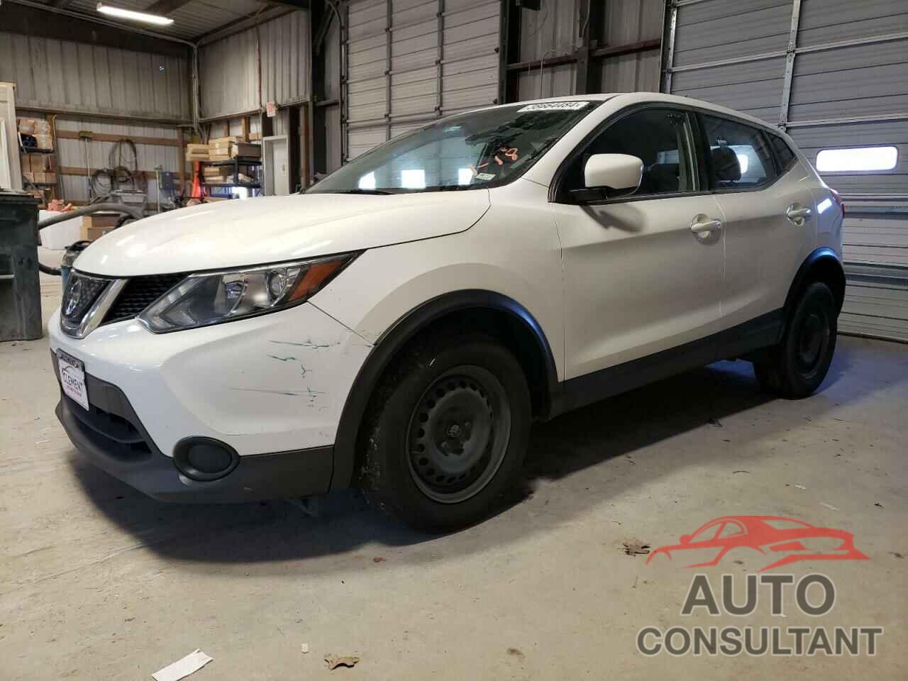 NISSAN ROGUE 2018 - JN1BJ1CR6JW250611