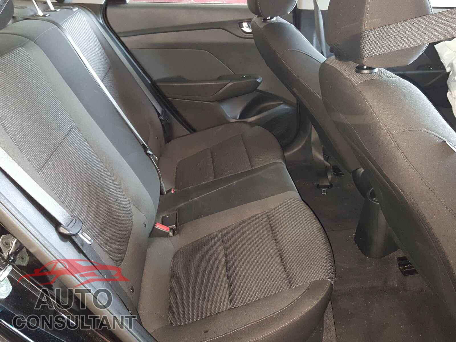 HYUNDAI ACCENT 2018 - 3KPC24A39JE028346