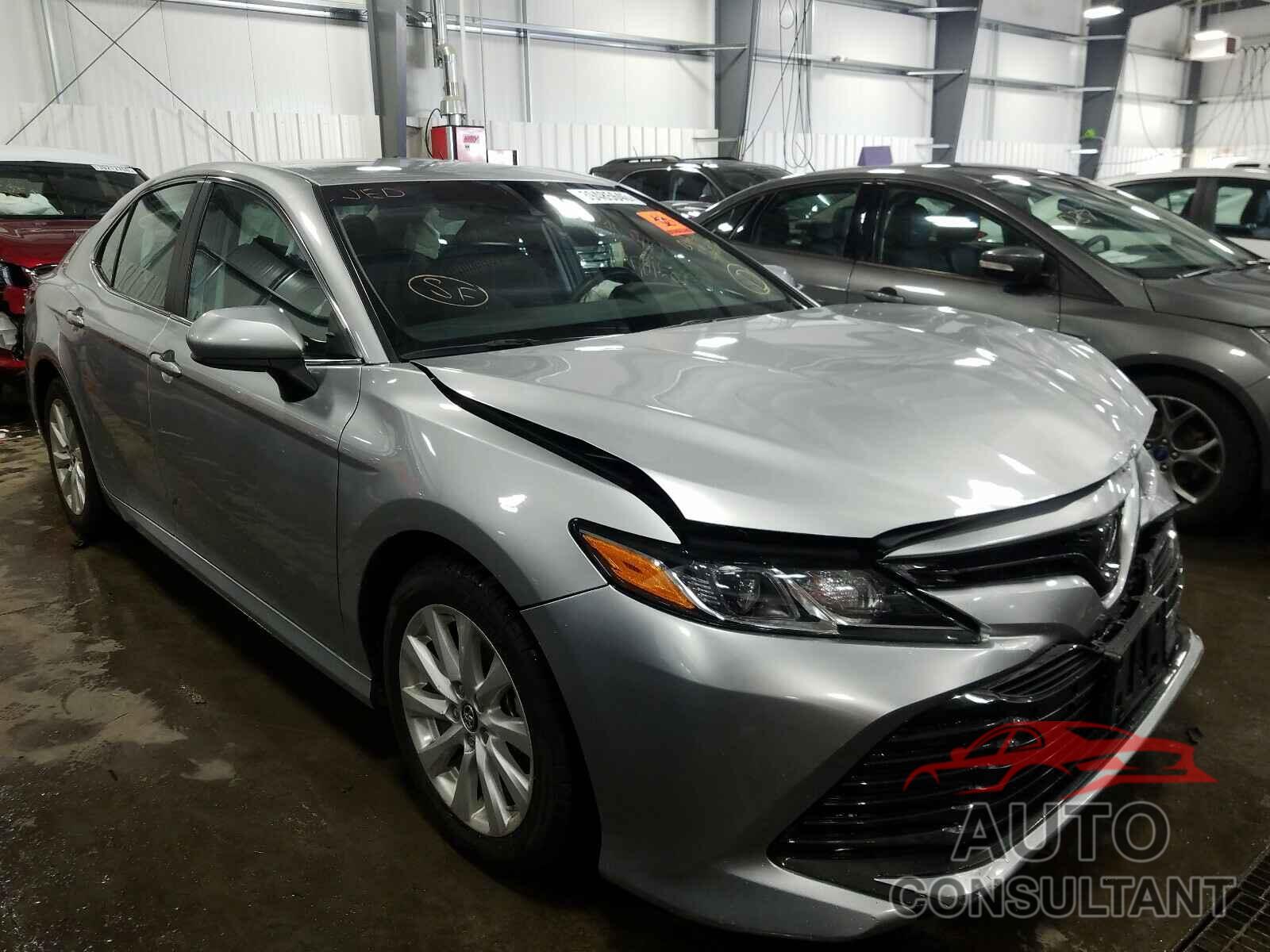 TOYOTA CAMRY 2018 - 4T1B11HK6JU591460