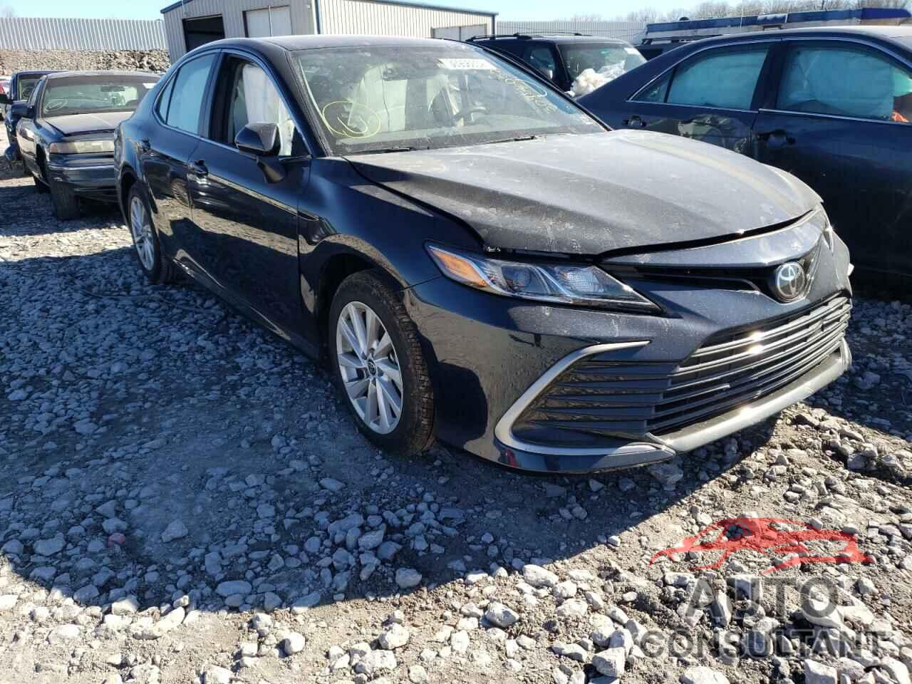 TOYOTA CAMRY 2021 - 4T1C11AK1MU594060